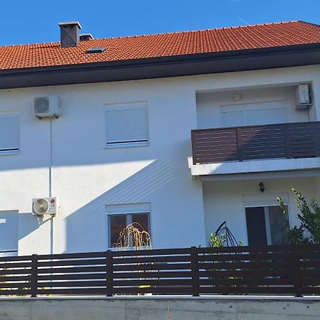 Guesthouse Buco トレビニエ エクステリア 写真