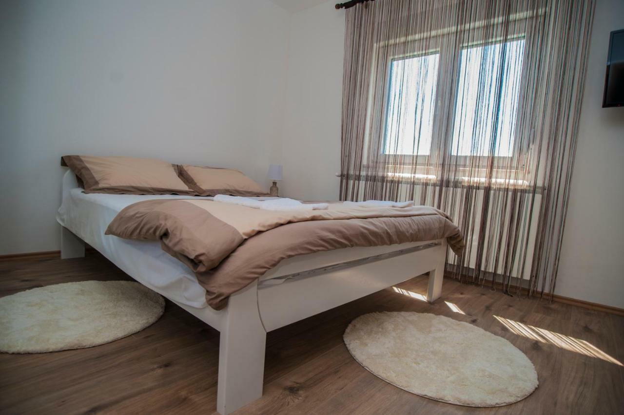 Guesthouse Buco トレビニエ エクステリア 写真